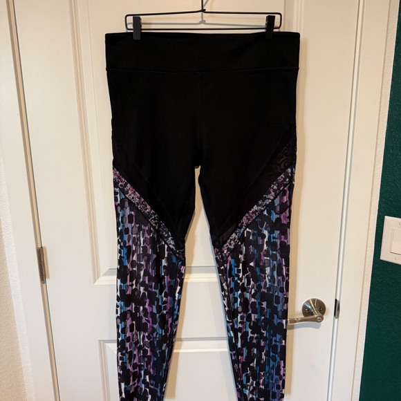 Fabletics Mid-Rise Mesh Powerhold® Legging Size: XXL / Tall | 30 - Picture 2 of 6